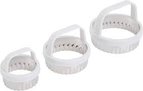 SCALLOP BISCUIT / COOKIE CUTTER, SET OF 3