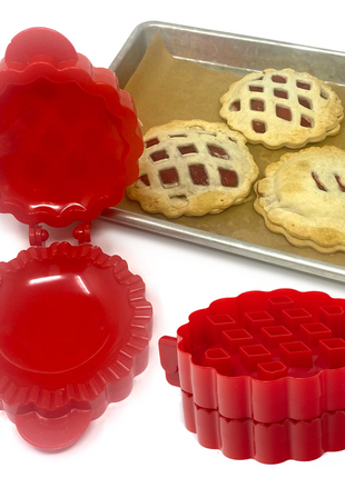 LATTICE/SOLID MINI PIE MOLD, RED