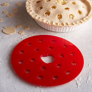 FOX RUN PLASTIC APPLE PIE TOP CUTTER