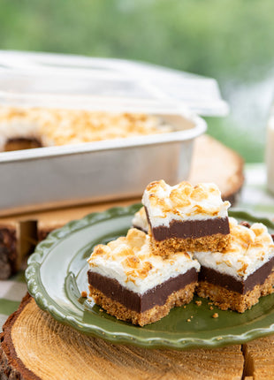 Naturals® 9" Square Cake Pan with Lid