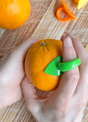 CITRUS PEELER