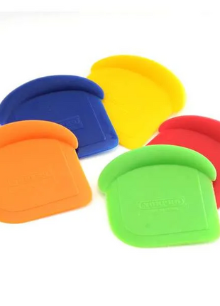 MY FAVORITE COLORED SCRAPER