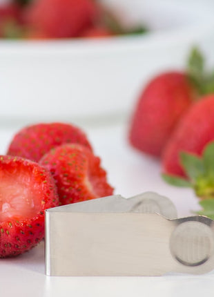 STRAWBERRY HULLER