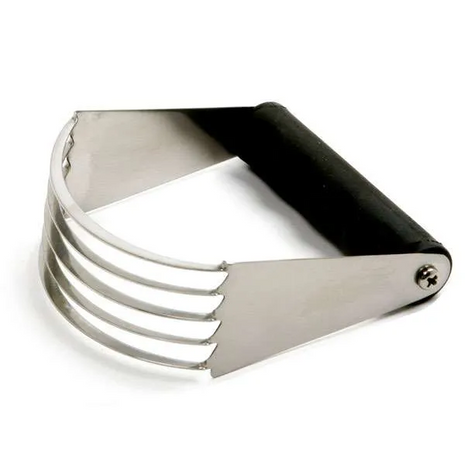 GRIP-EZ PASTRY BLENDER, BLACK
