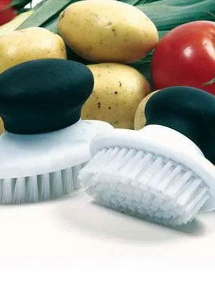 GRIP-EZ SCRUB BRUSH