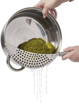 HIC Kitchen Half Moon Pot Strainer